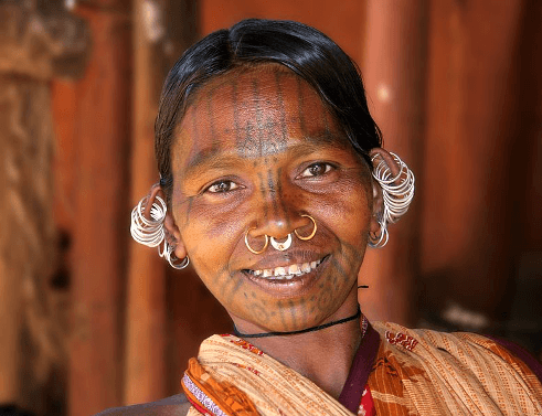 tattoo history in india - kutia kondh woman